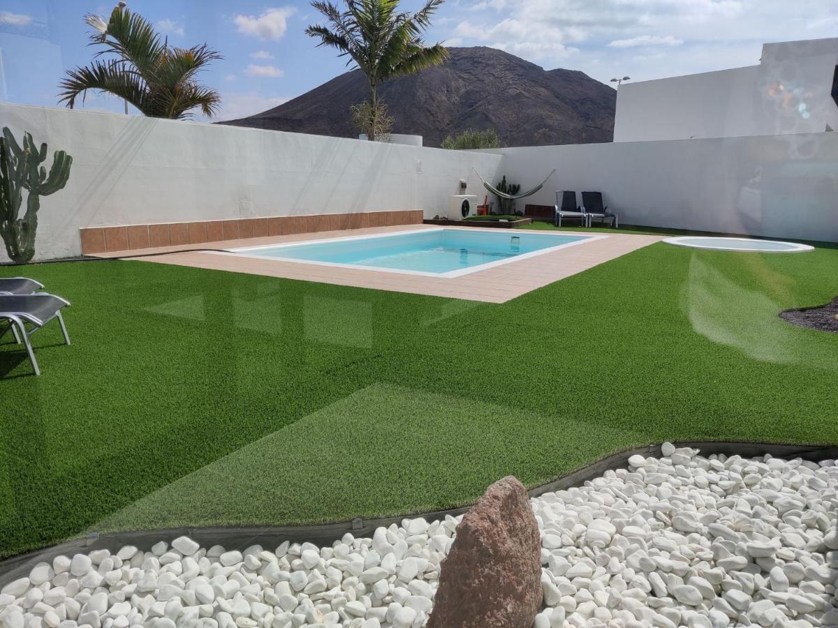 Villa Lanzarote Deluxe & Spa Pool Playa Blanca  Exterior photo