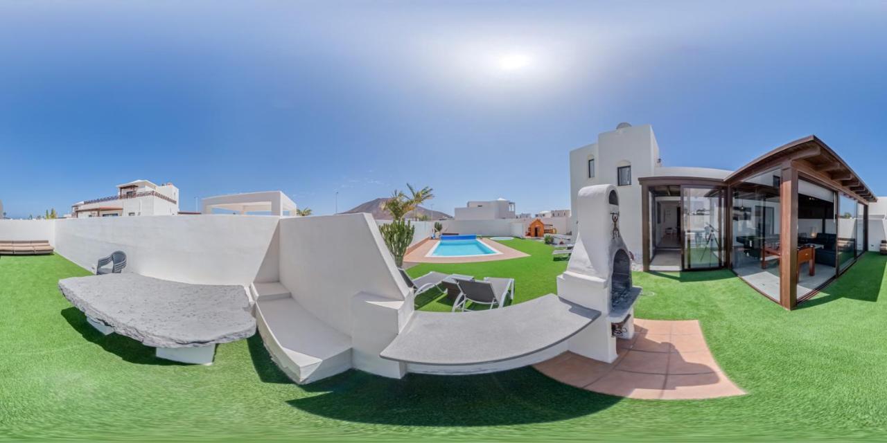 Villa Lanzarote Deluxe & Spa Pool Playa Blanca  Exterior photo