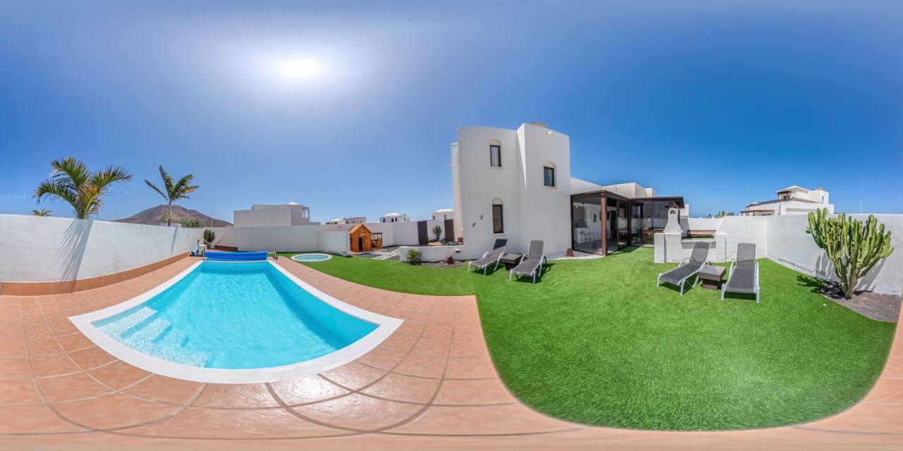 Villa Lanzarote Deluxe & Spa Pool Playa Blanca  Exterior photo