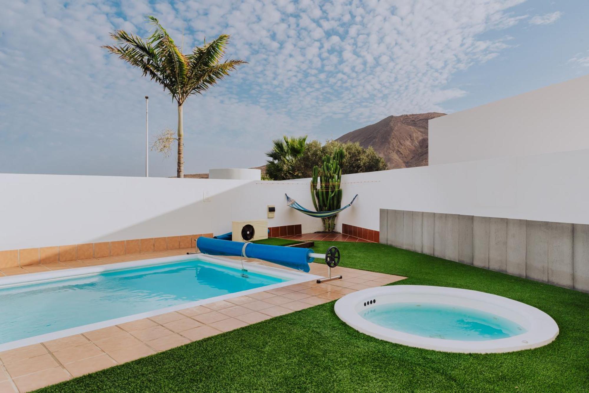 Villa Lanzarote Deluxe & Spa Pool Playa Blanca  Exterior photo